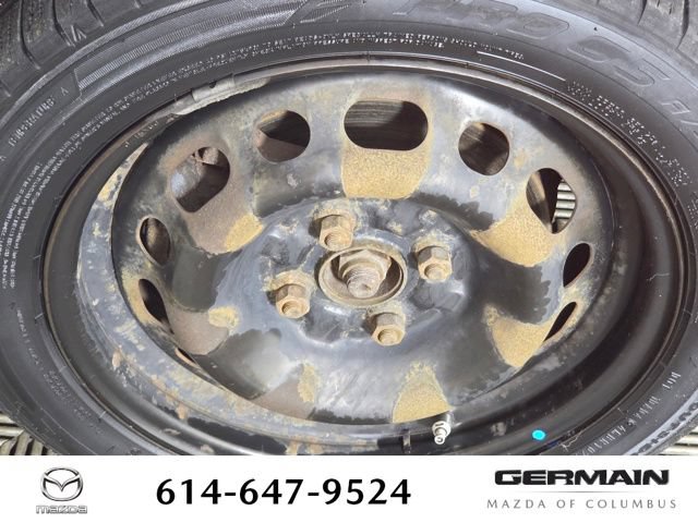 Used 2013 MAZDA MAZDA2 Sport FWD image 12