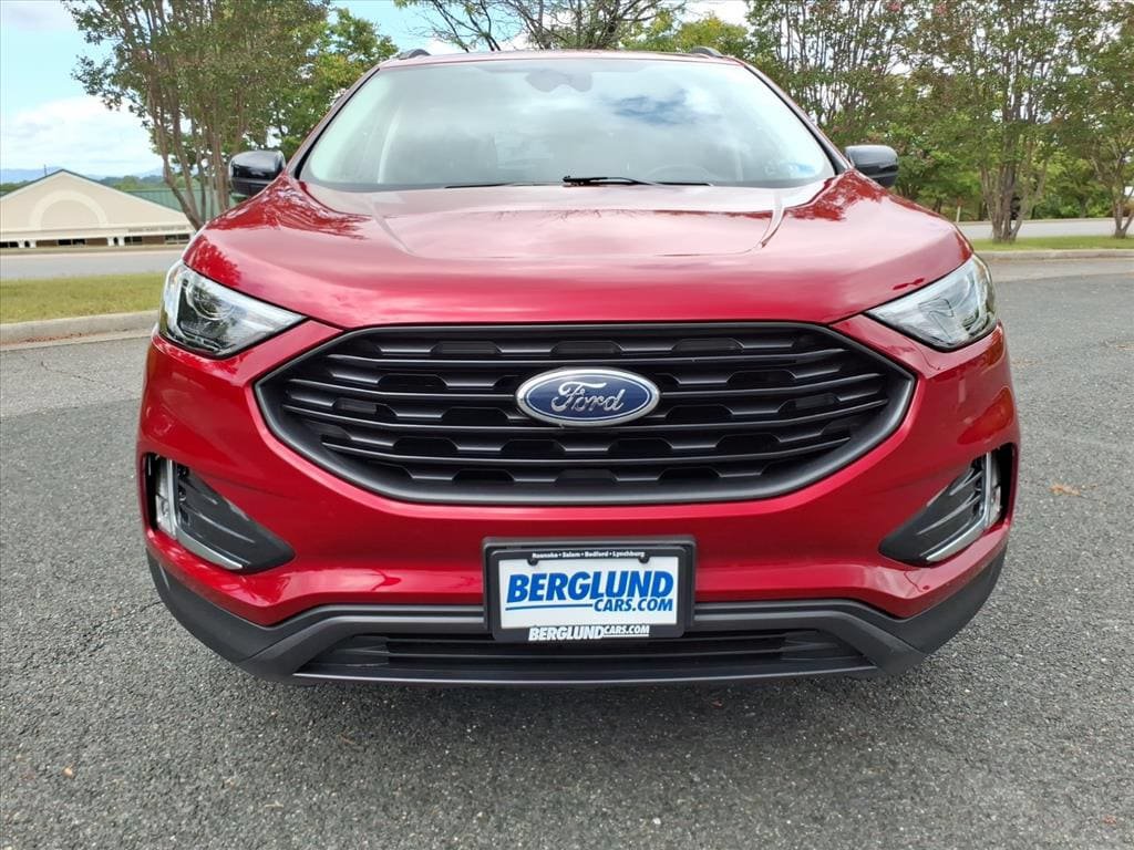 Used 2022 Ford Edge SEL w/ Sport Appearance Package AWD/4WD image 8