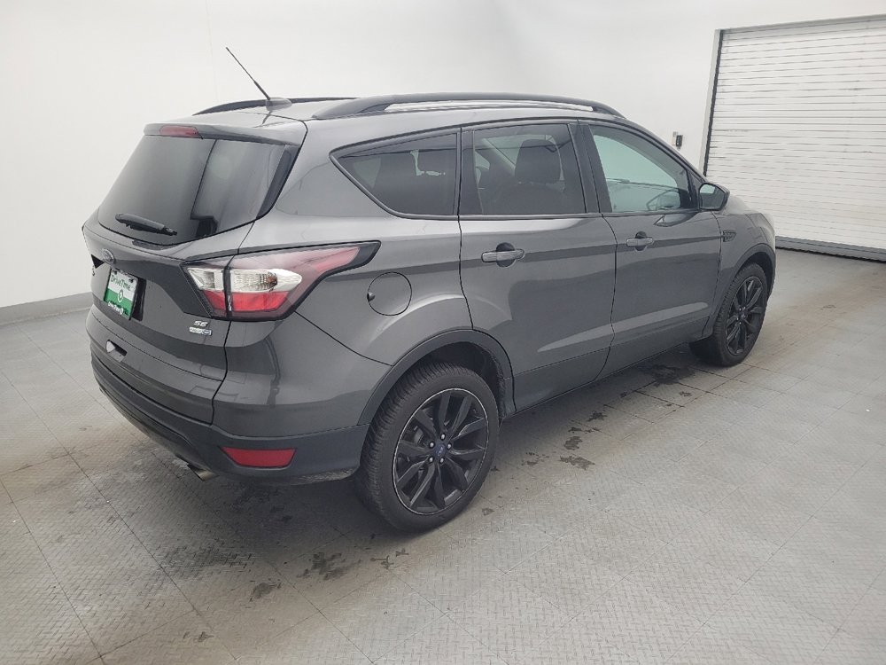 Used 2017 Ford Escape SE w/ Equipment Group 201A AWD/4WD image 10