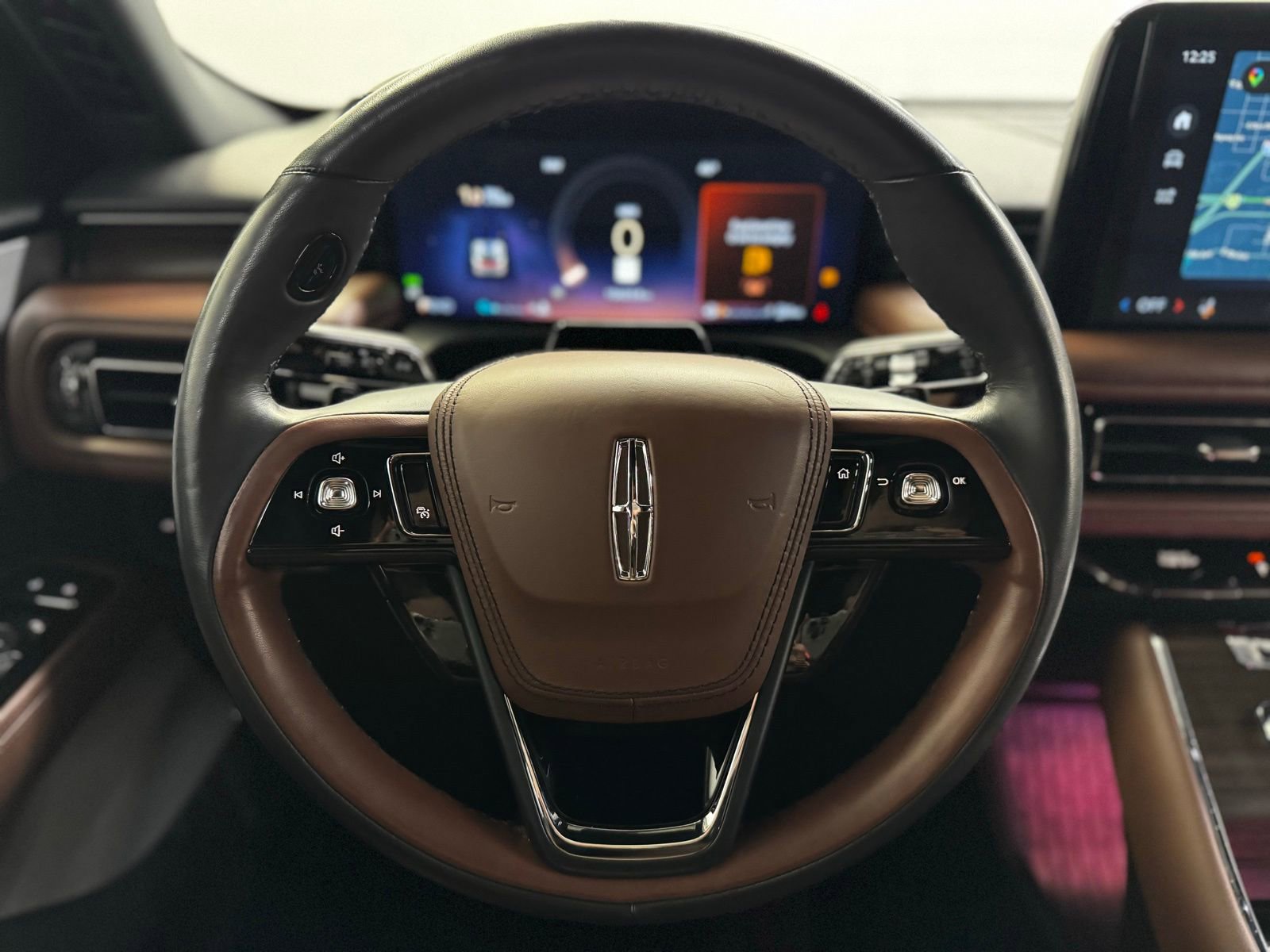 Used 2025 Lincoln Aviator Reserve w/ Equipment Group 201A image 20