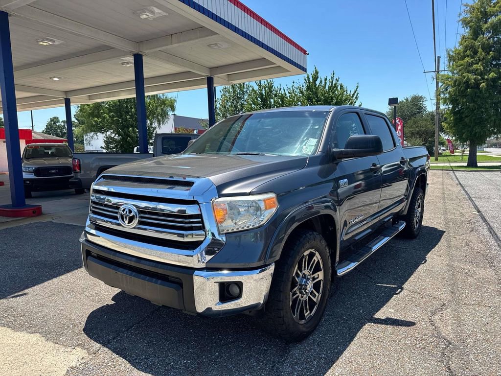 Used 2016 Toyota Tundra SR5 w/ SR5 Upgrade Package RWD image 3
