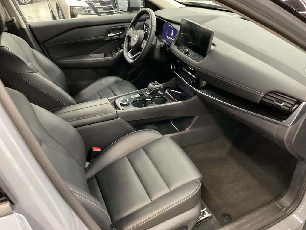 Used 2024 Nissan Rogue SL image 18