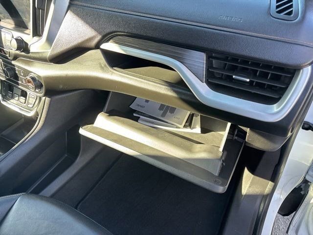 Used 2019 GMC Terrain SLT image 39