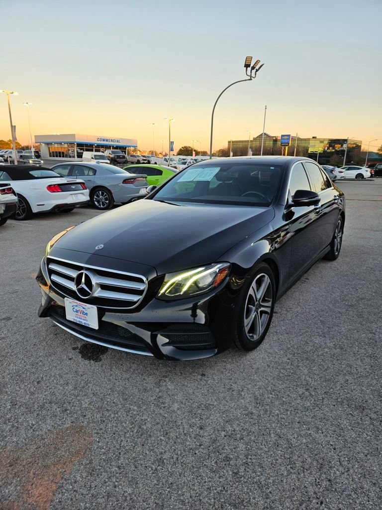 Used 2019 Mercedes-Benz E 300 image 3