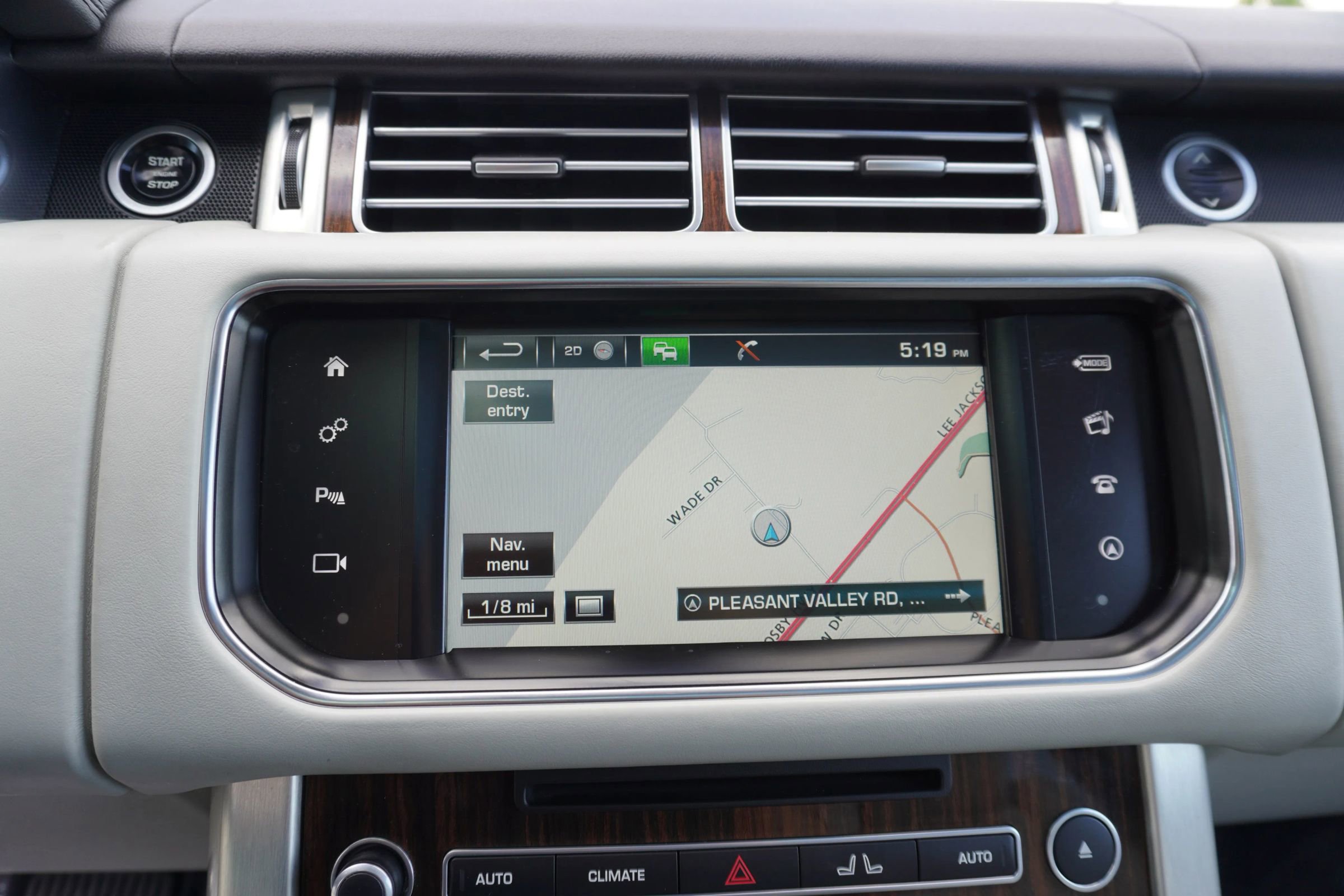 Used 2016 Land Rover Range Rover HSE AWD/4WD image 14