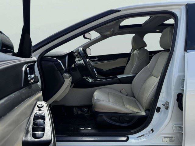 Used 2019 Nissan Maxima 3.5 SL w/ Illumination Package FWD image 17