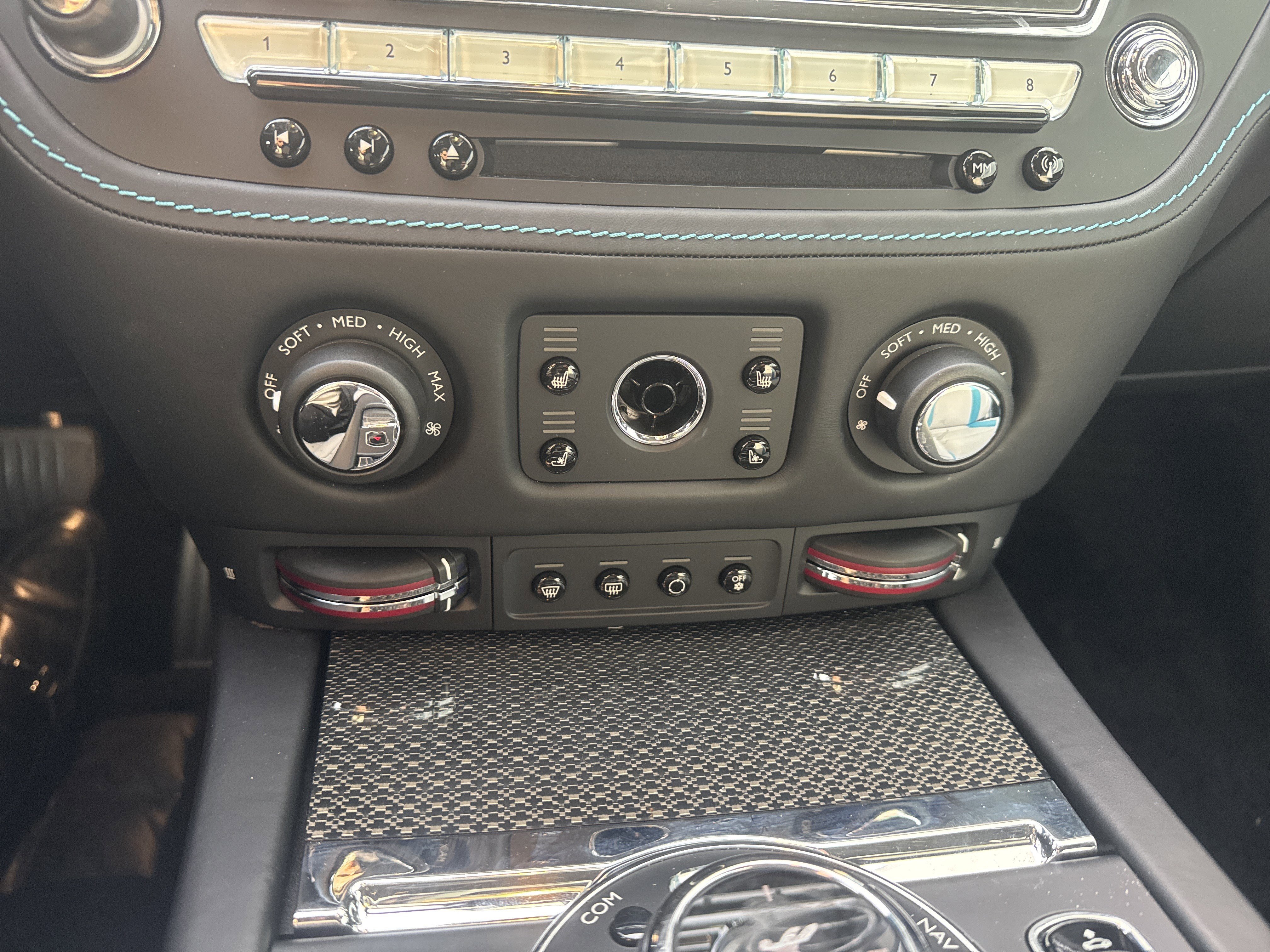 Used 2020 Rolls-Royce Wraith image 17