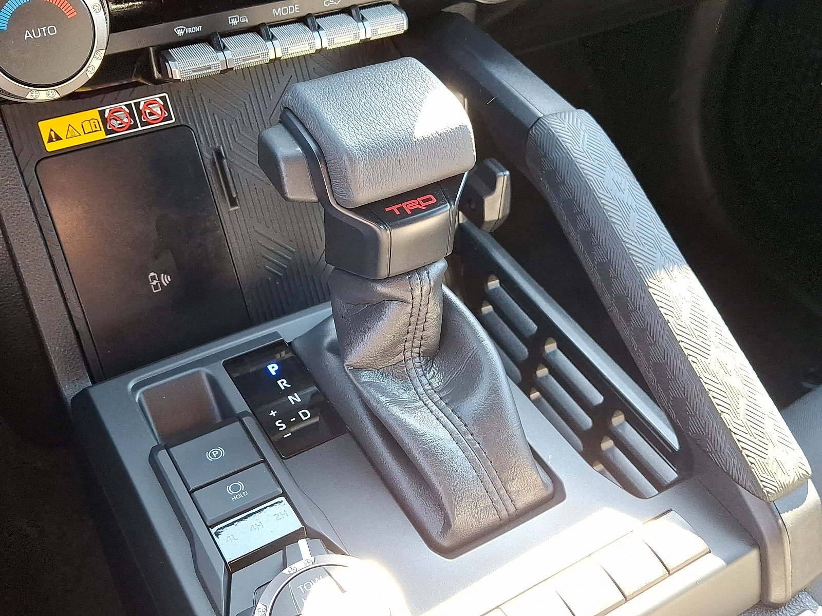 Used 2025 Toyota Tacoma TRD Off-Road image 14