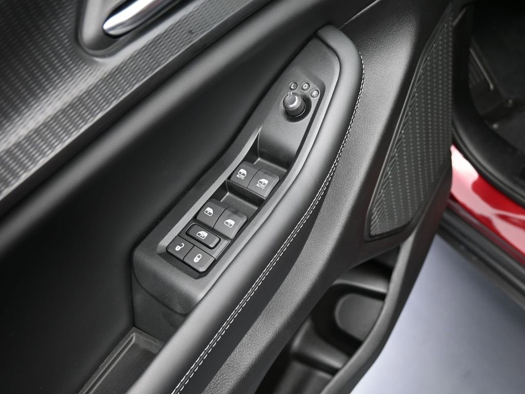 New 2025 Jeep Grand Cherokee Altitude image 14