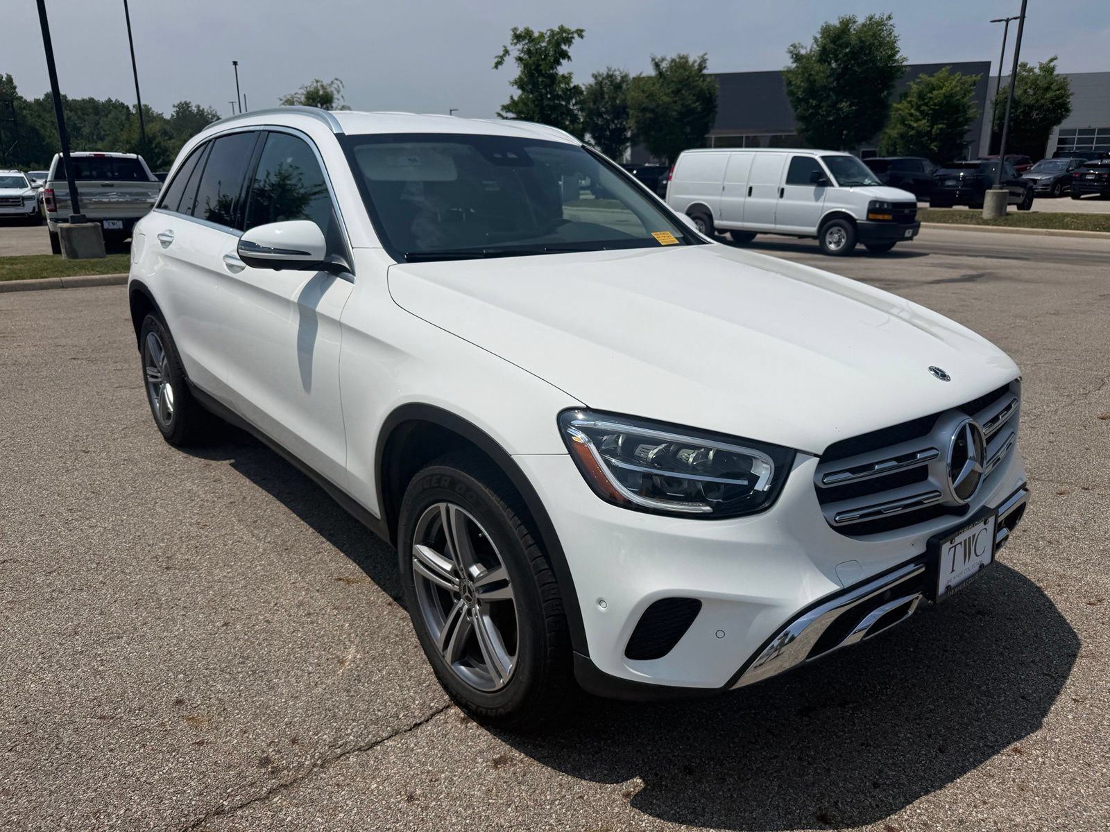 Used 2022 Mercedes-Benz GLC 300 4MATIC image 3