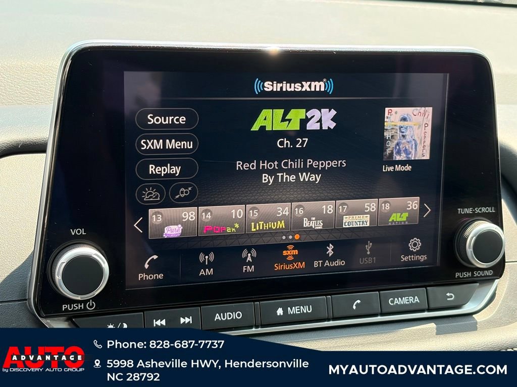 Used 2025 Nissan Rogue SV AWD/4WD image 11