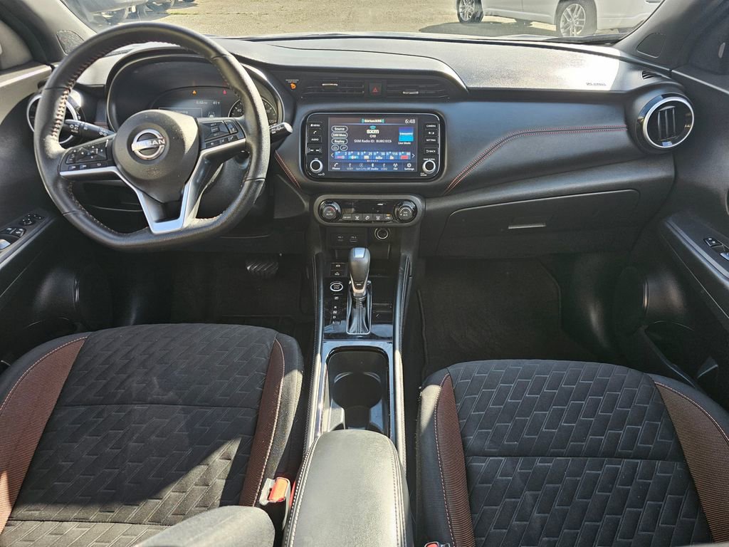 Used 2022 Nissan Kicks SR FWD image 15