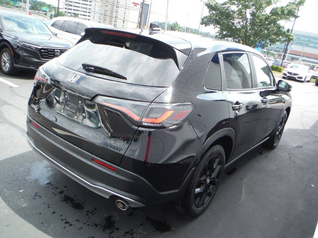 Used 2025 Honda HR-V Sport image 6