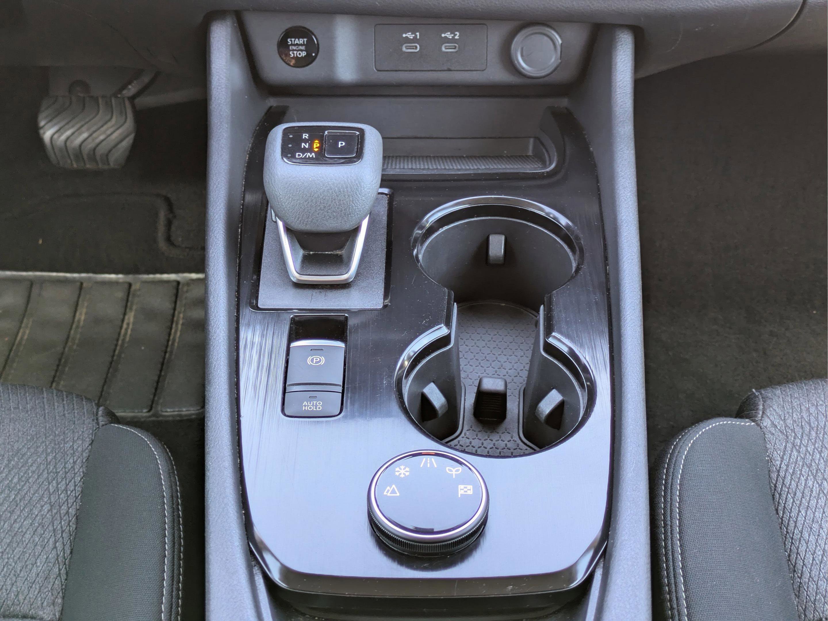 Used 2024 Nissan Rogue SV image 19