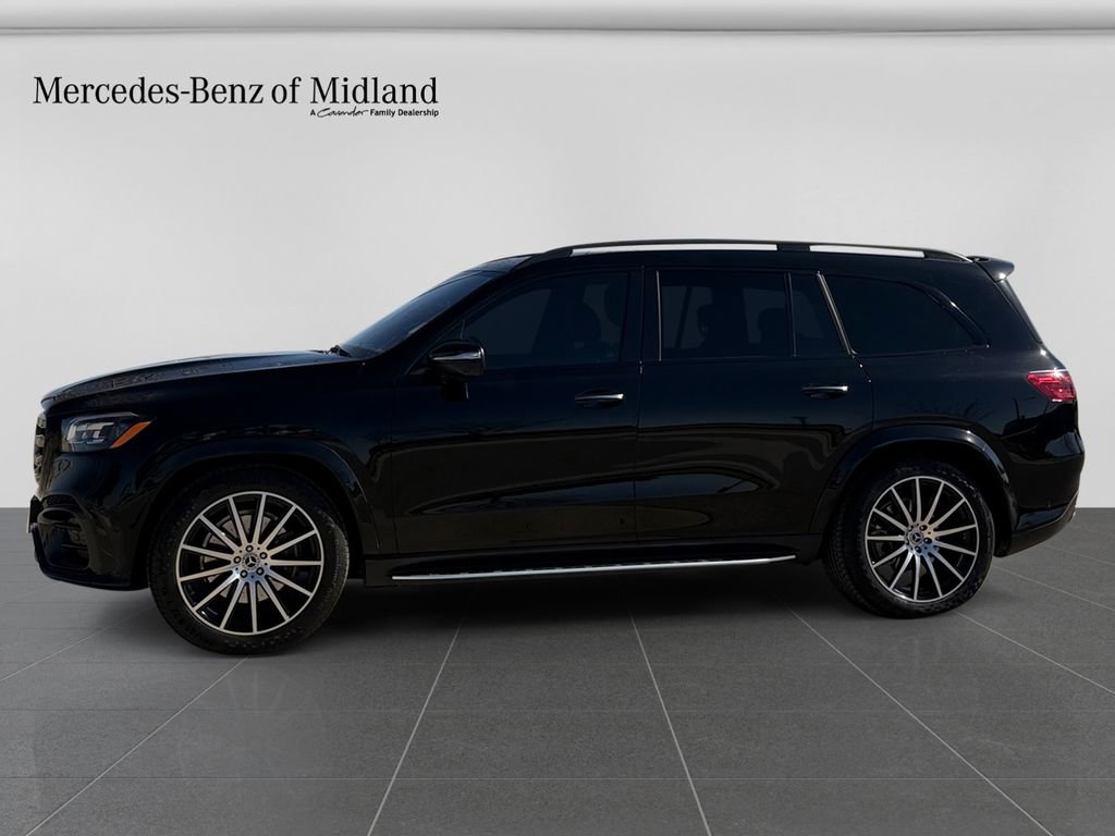 Used 2024 Mercedes-Benz GLS 580 4MATIC image 4
