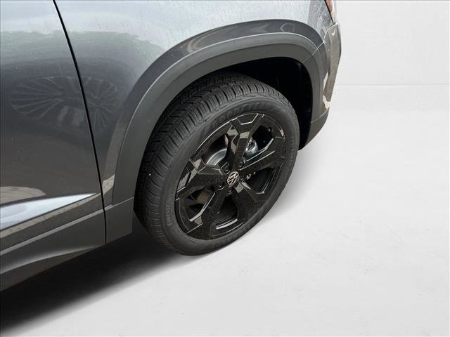 New 2025 Volkswagen Taos SEL image 8