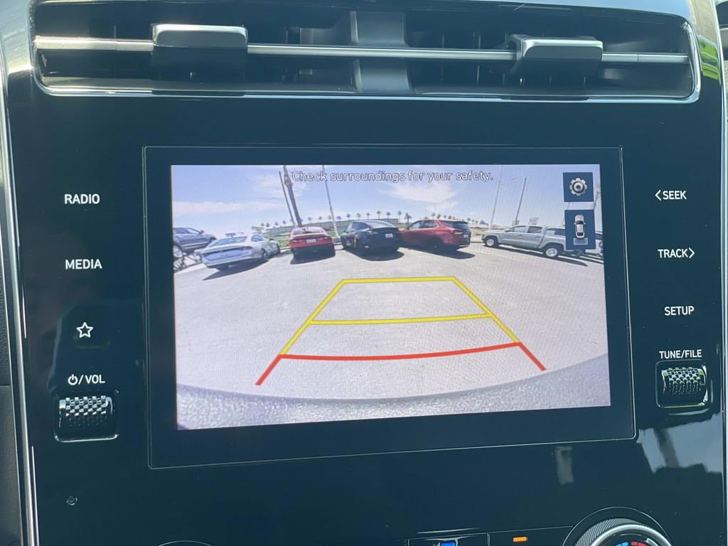 Certified 2024 Hyundai Santa Cruz SE AWD/4WD image 9