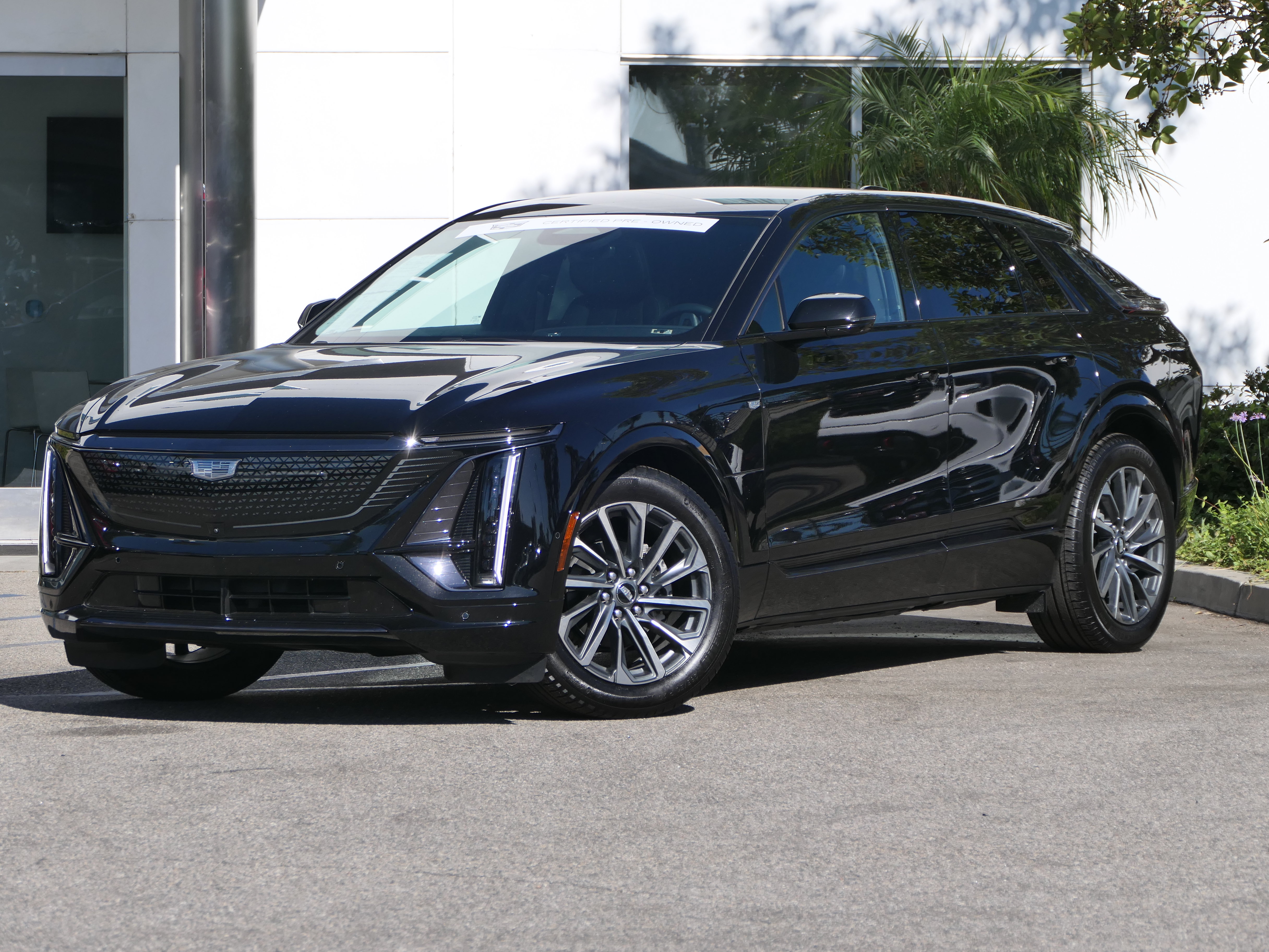 Certified 2024 Cadillac Lyriq Sport AWD/4WD image 1