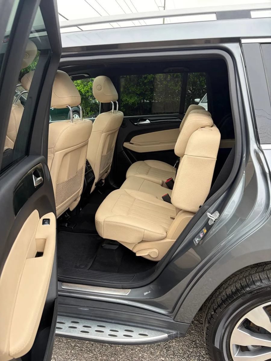 Used 2017 Mercedes-Benz GLS 450 4MATIC image 10