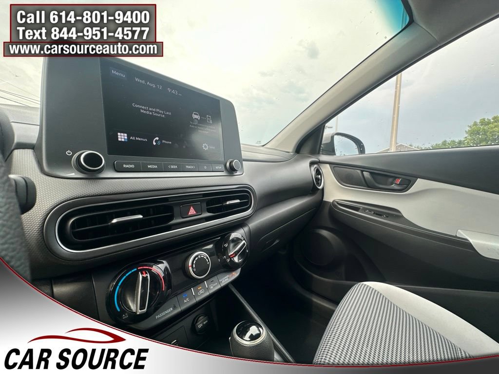 Used 2023 Hyundai Kona SE AWD/4WD image 17