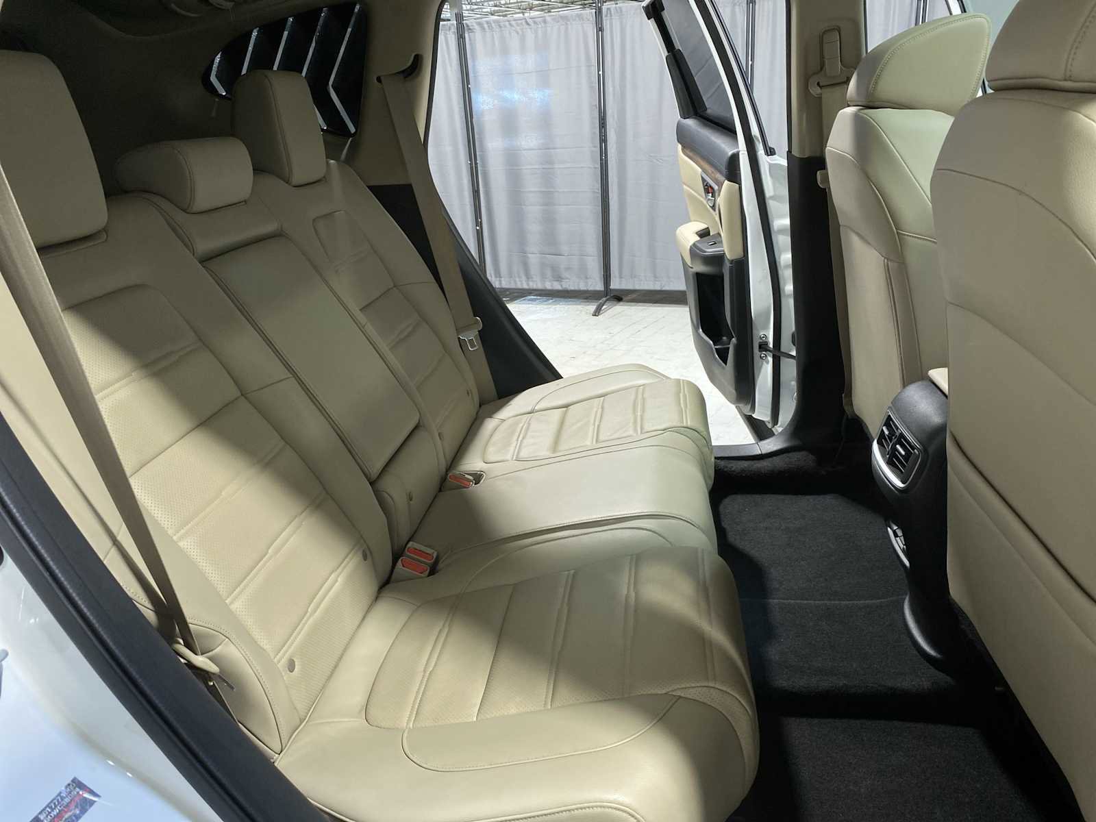 Used 2019 Honda CR-V Touring image 13