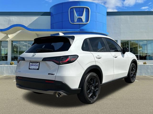 Used 2023 Honda HR-V Sport image 2