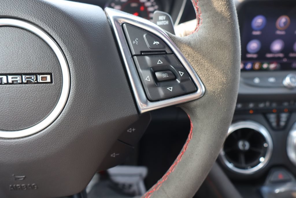 Used 2022 Chevrolet Camaro ZL1 RWD image 12