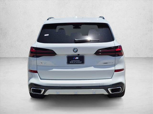 New 2026 BMW X5 xDrive50e w/ M Sport Package AWD/4WD image 7