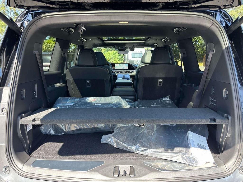 New 2027 INFINITI QX80 Autograph w/ Premium Cargo Package AWD/4WD image 4