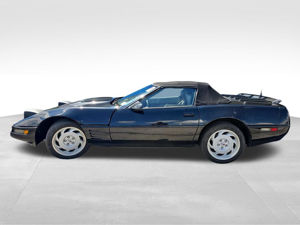 Used 1990 Chevrolet Corvette Convertible RWD image 4