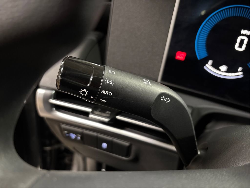 Certified 2025 Hyundai Tucson SE image 25