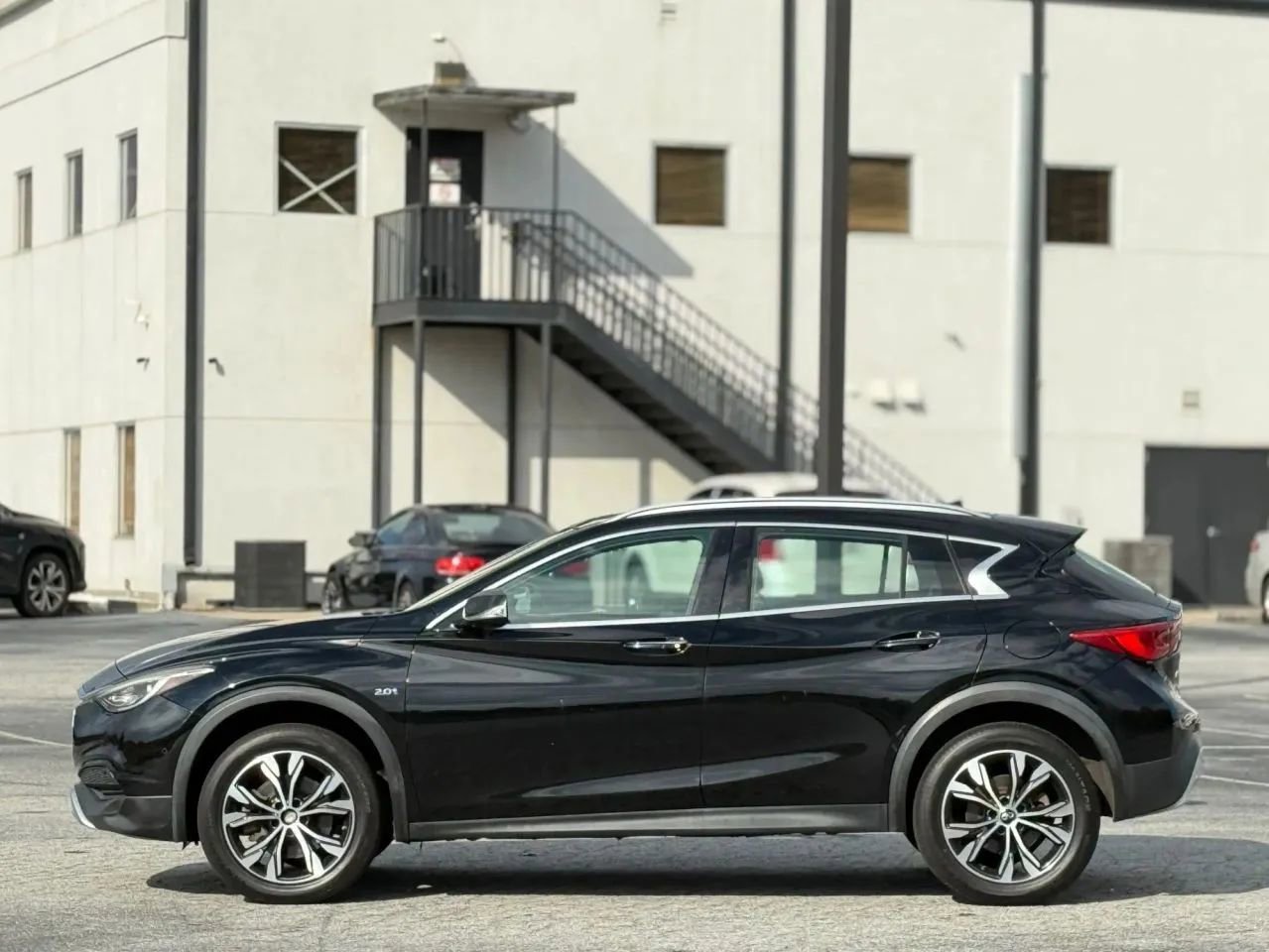 Used 2019 INFINITI QX30 AWD image 8