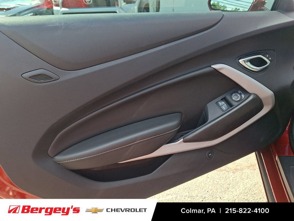 Used 2022 Chevrolet Camaro SS RWD image 14