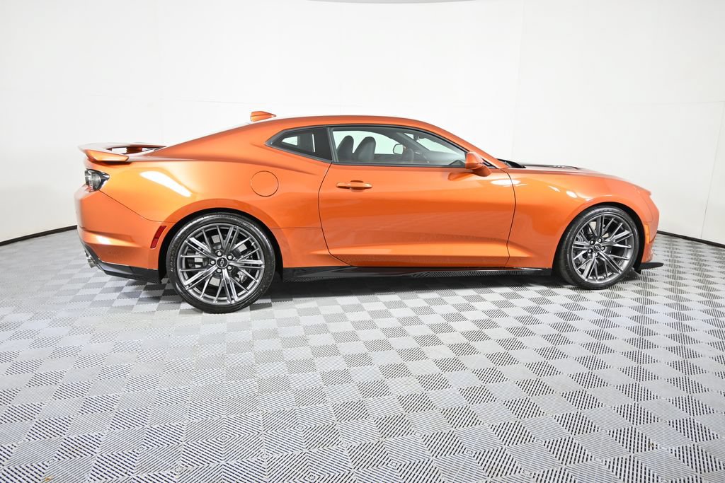 Used 2023 Chevrolet Camaro ZL1 RWD image 7