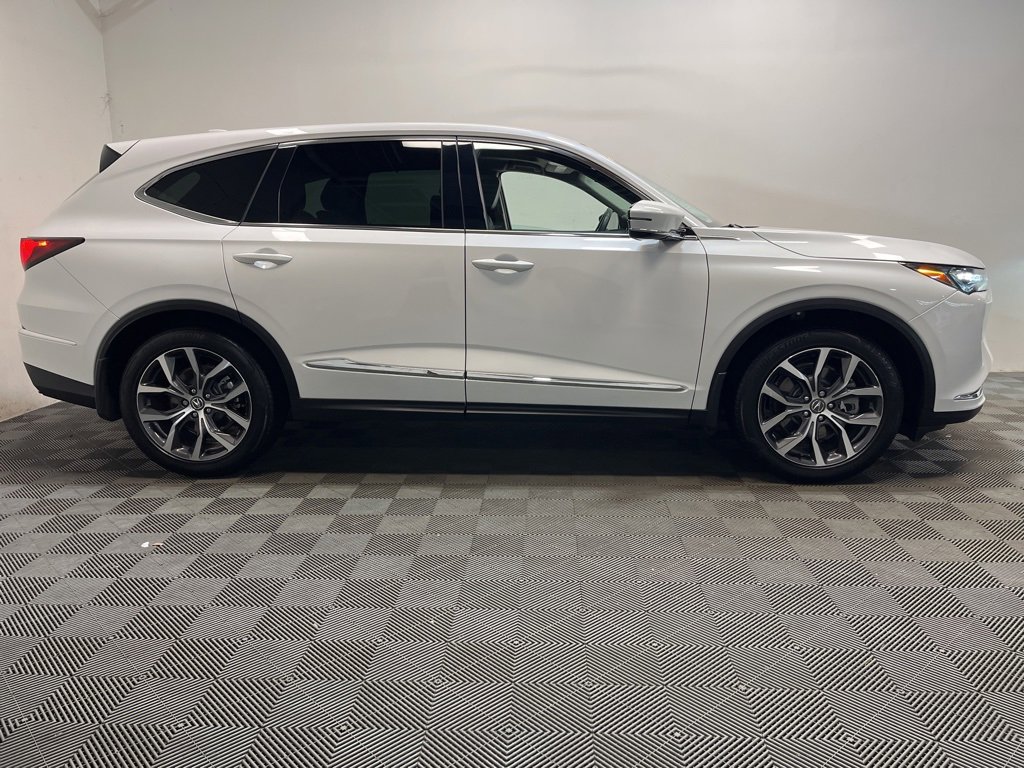 Certified 2023 Acura MDX SH-AWD w/ Technology Package image 3