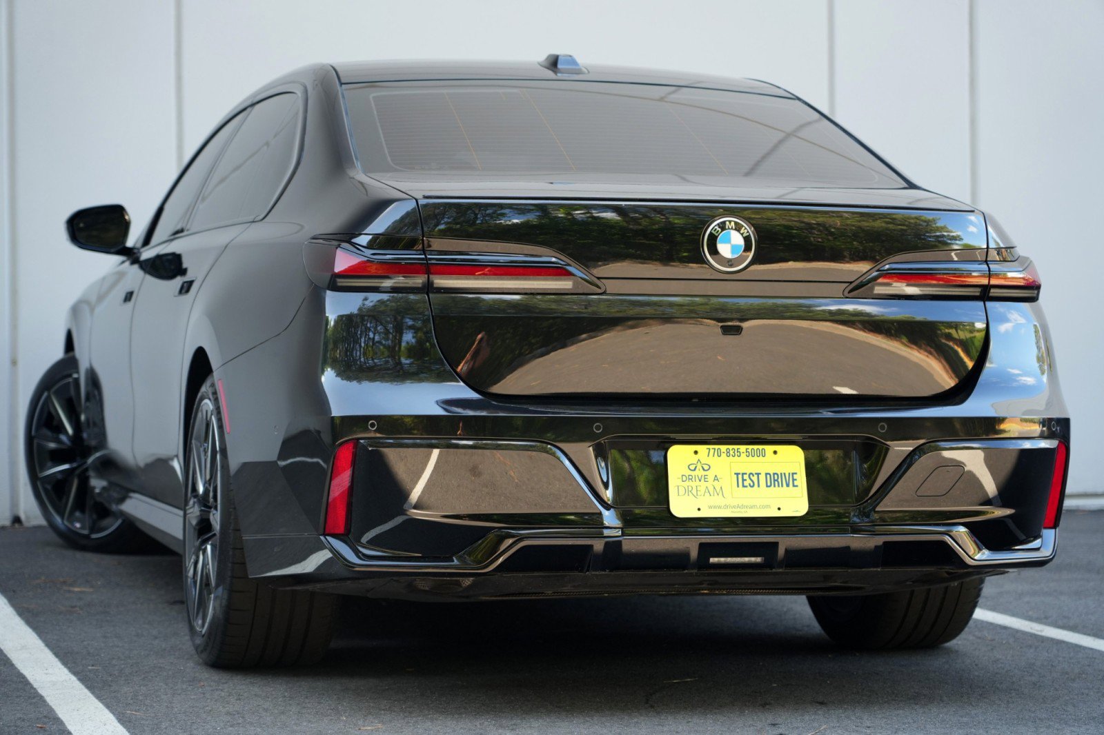Used 2024 BMW 740i w/ M Sport Professional Package RWD image 6