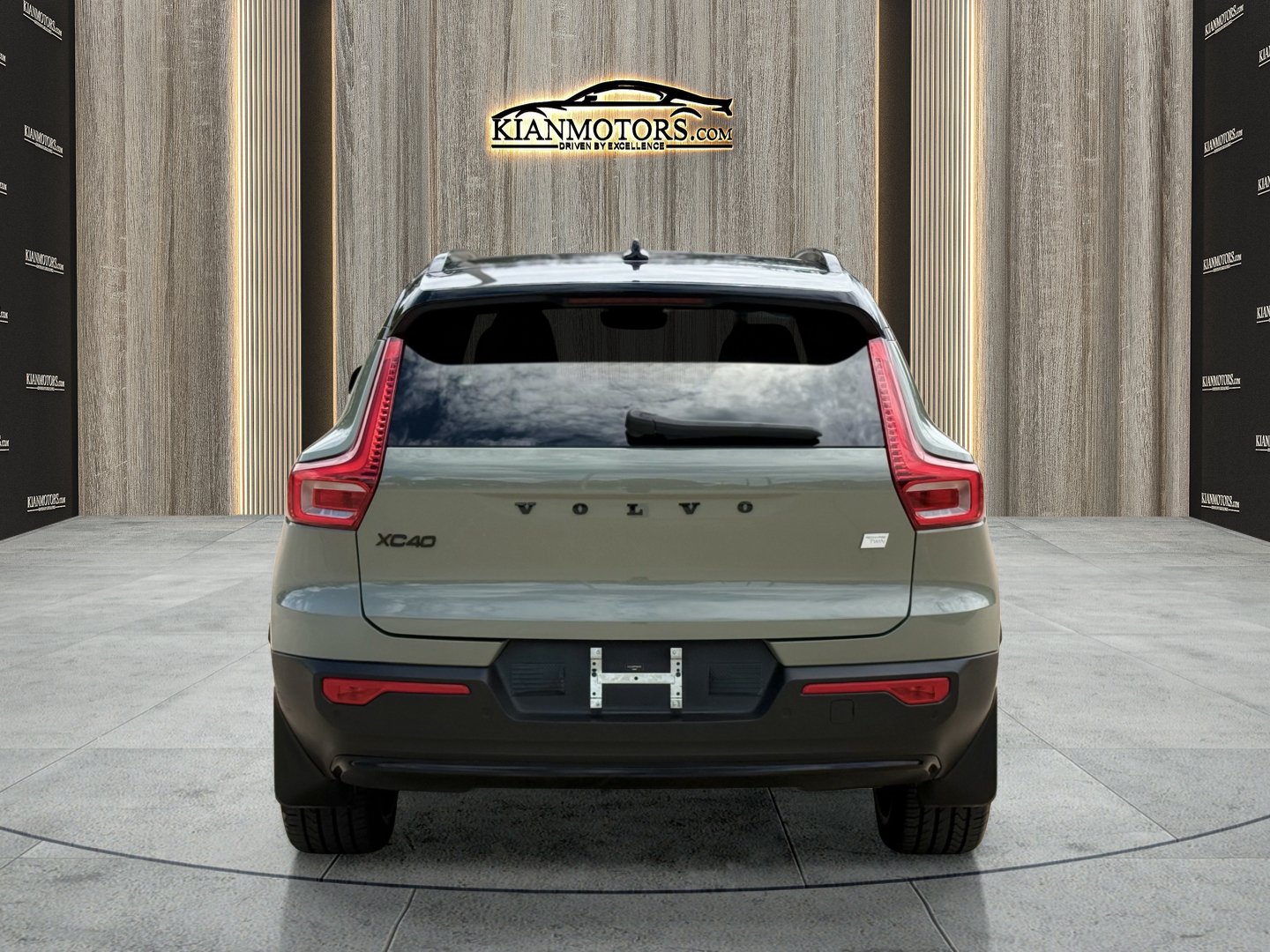 Used 2023 Volvo XC40 Recharge Ultimate AWD/4WD image 6