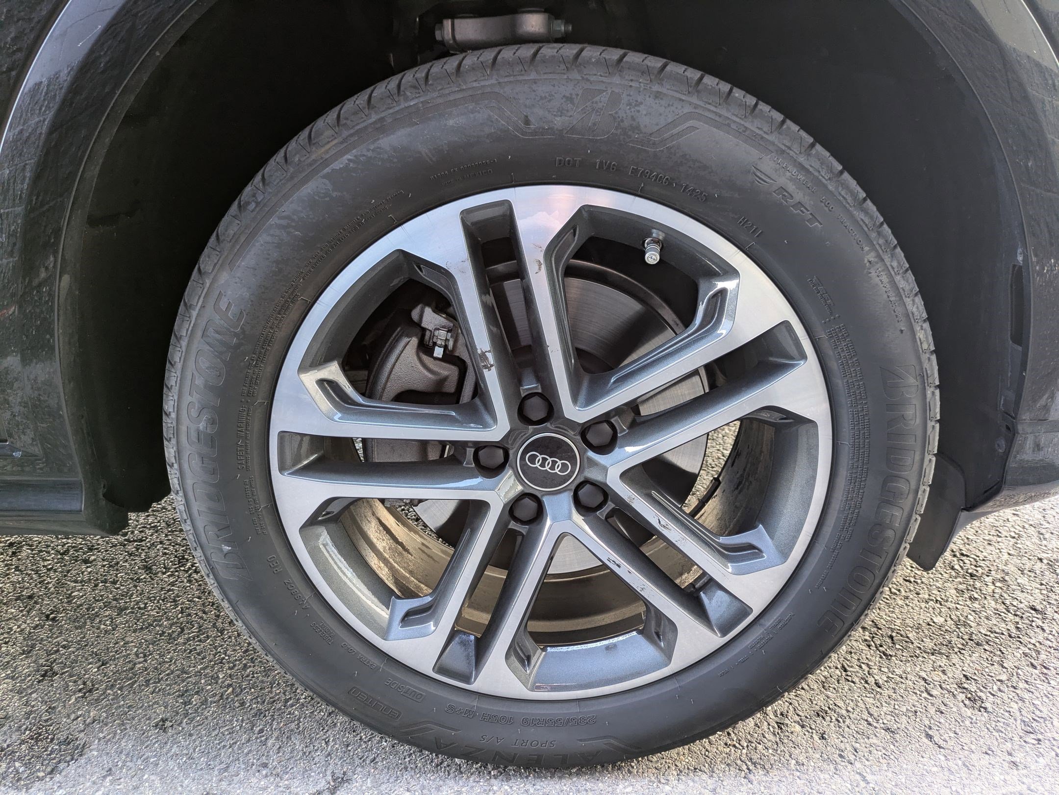 Used 2025 Audi Q5 Premium w/ Convenience Package image 30