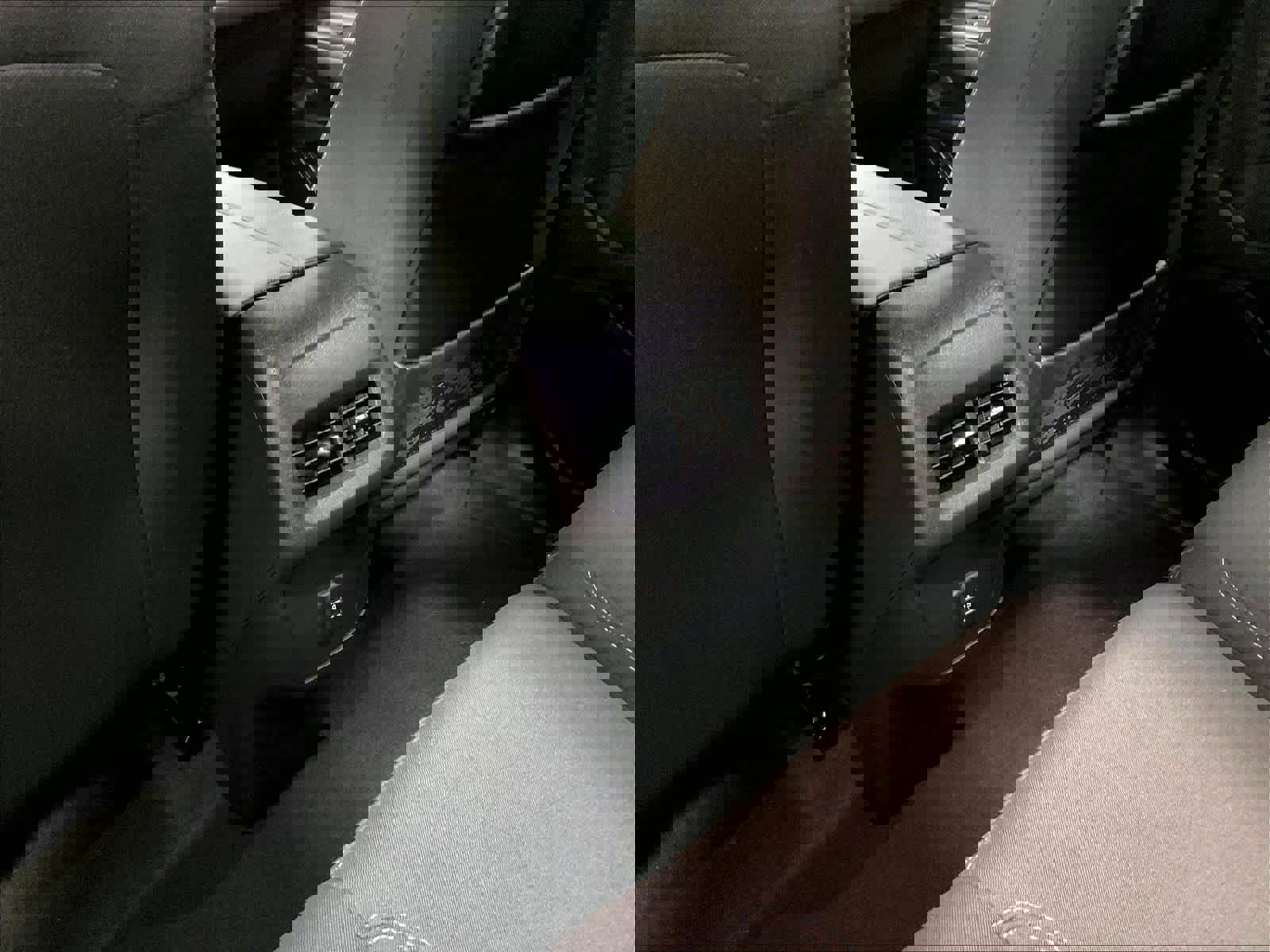 Used 2022 GMC Terrain SLE w/ Driver Convenience Package image 27