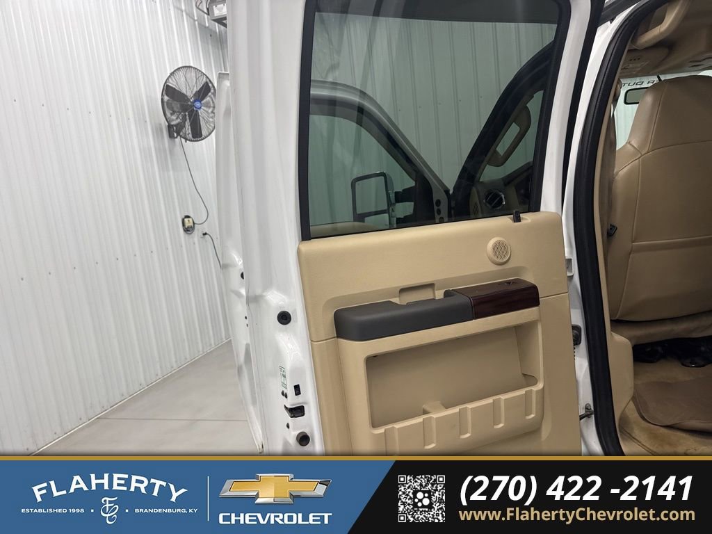 Used 2008 Ford F250 4x4 Crew Cab Super Duty image 10
