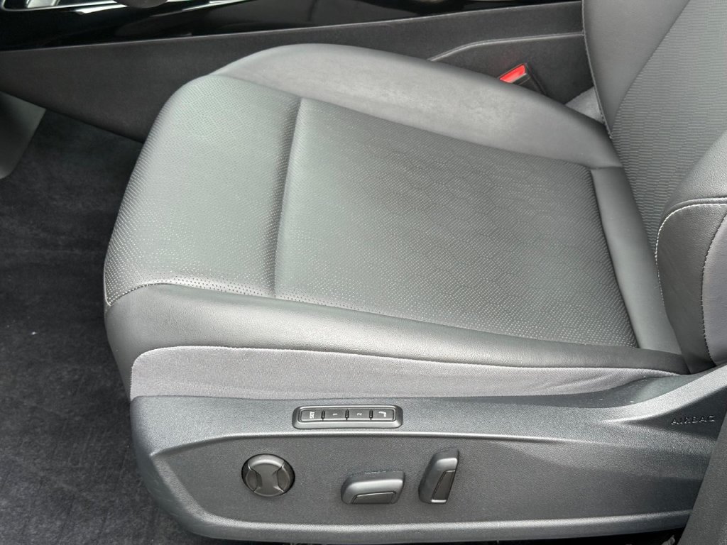 Certified 2023 Volkswagen ID.4 Pro S Plus AWD/4WD image 20