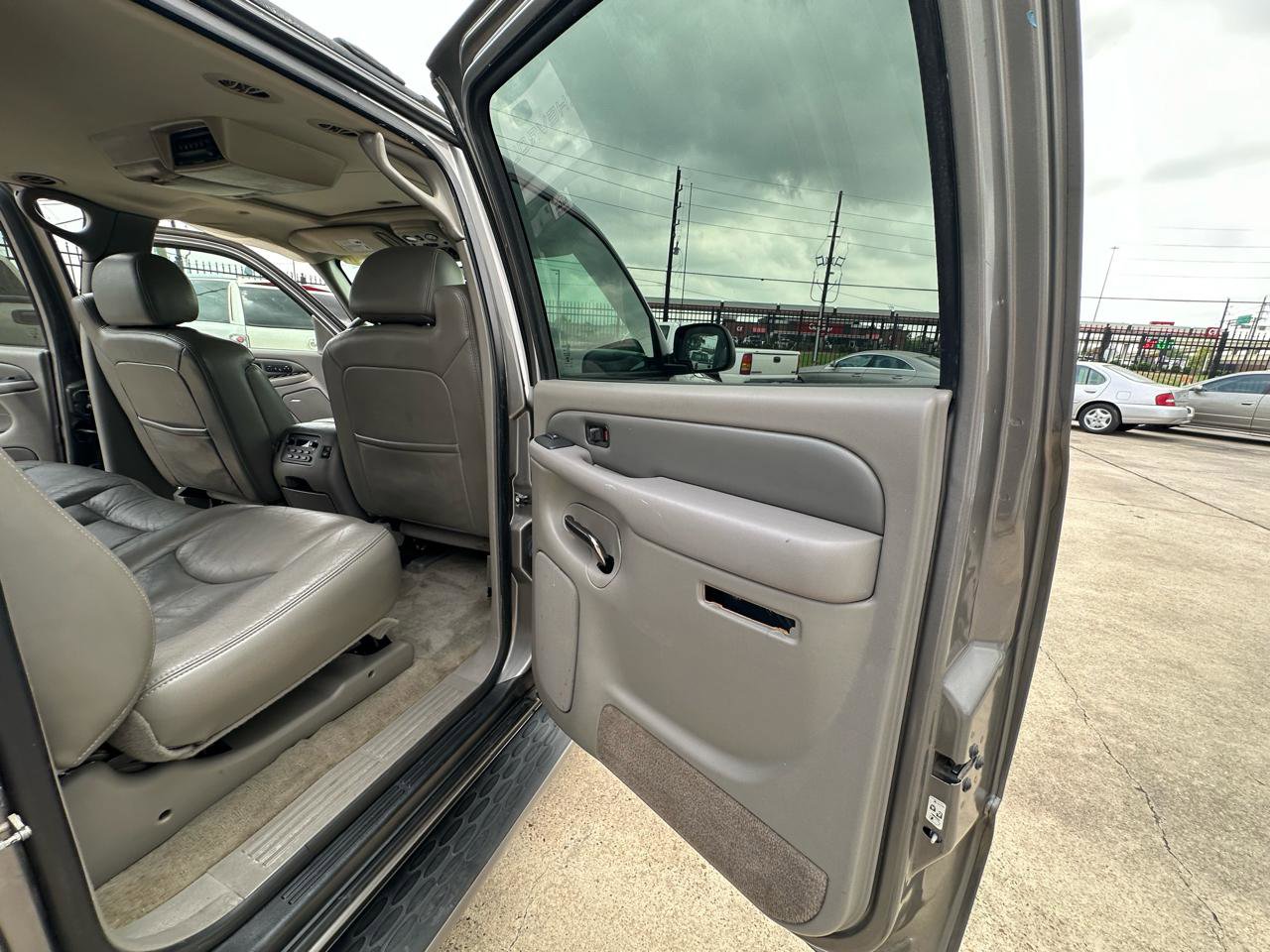Used 2005 GMC Yukon XL Denali AWD/4WD image 65