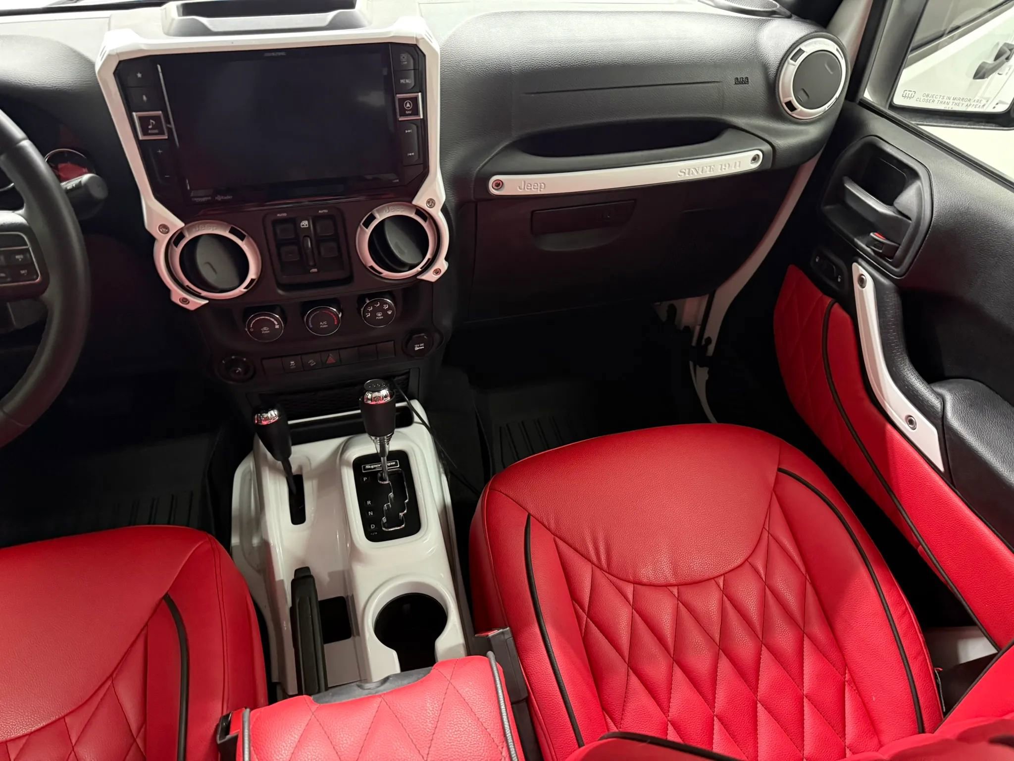 Used 2018 Jeep Wrangler Unlimited Sport S image 23