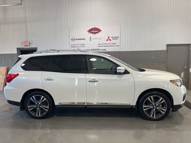 Certified 2019 Nissan Pathfinder Platinum image 2