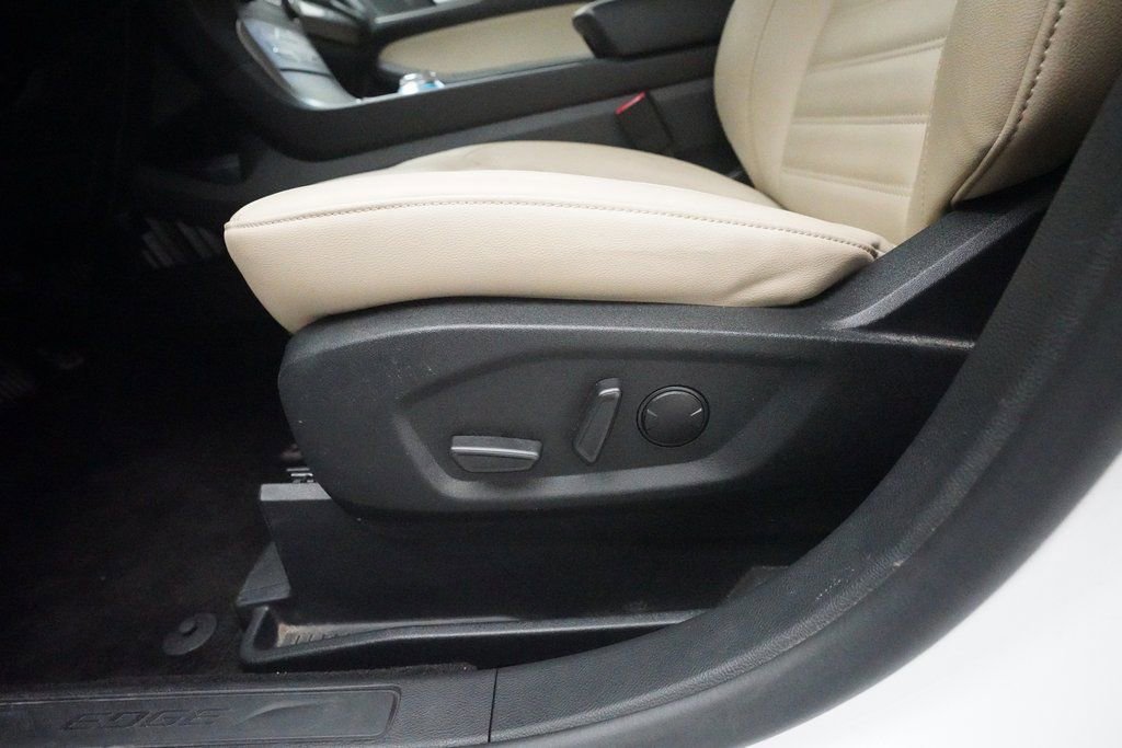 Used 2020 Ford Edge SEL w/ Convenience Package image 31