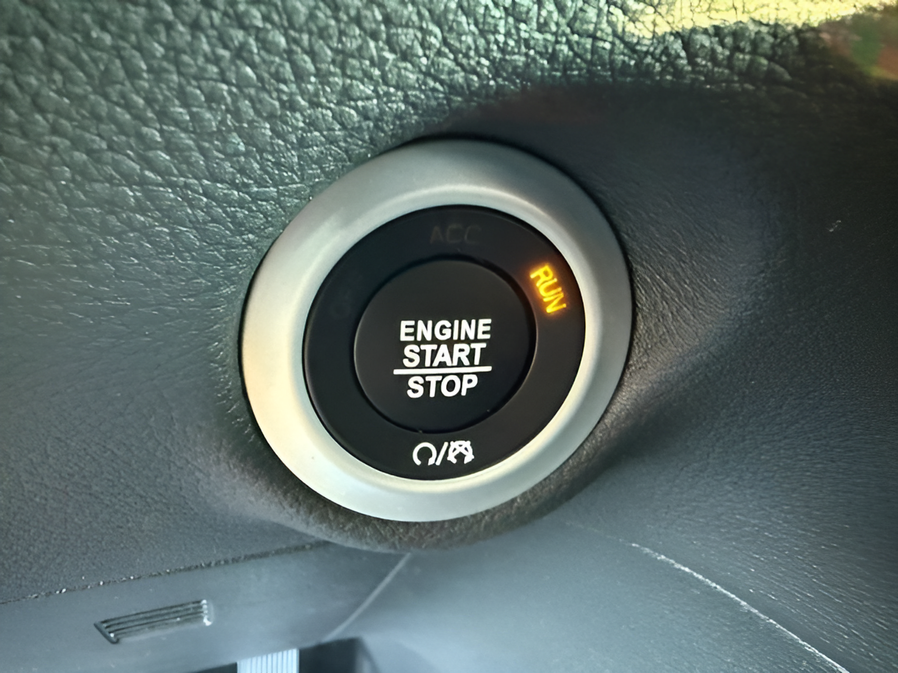 New 2026 Chrysler Pacifica Select w/ S Appearance Package FWD image 21