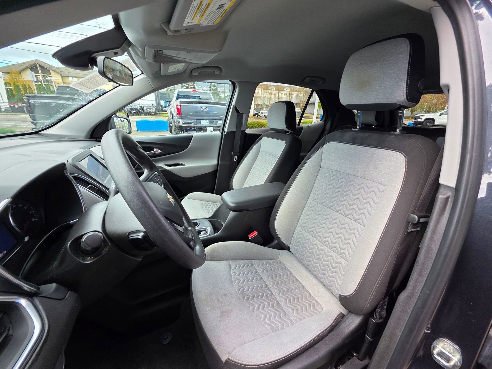 Used 2022 Chevrolet Equinox LS w/ LS Convenience Package image 11