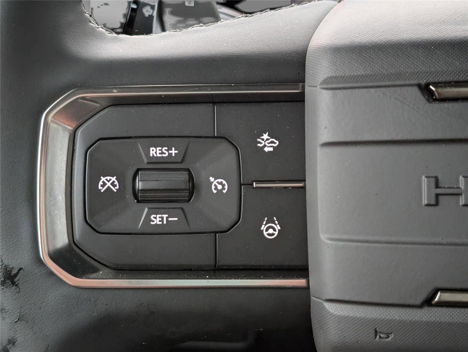 New 2025 GMC Hummer EV 2X image 22