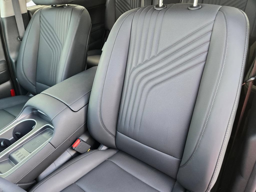 Certified 2026 Hyundai Palisade SEL Premium FWD image 16