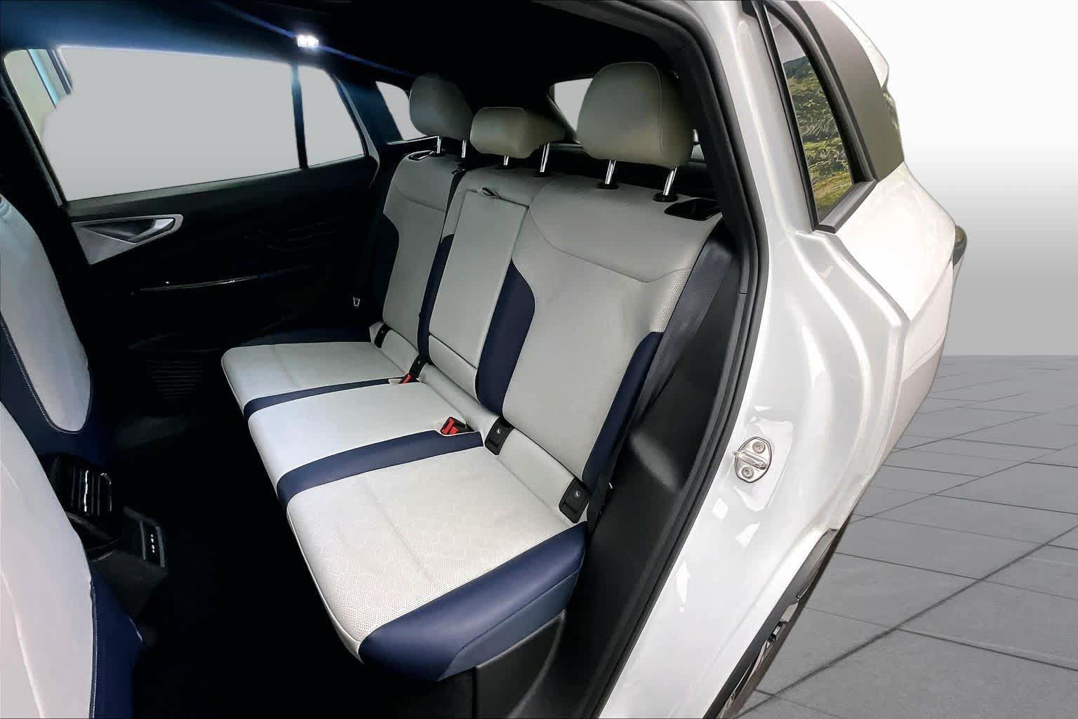 Used 2024 Volkswagen ID.4 Pro S RWD image 19